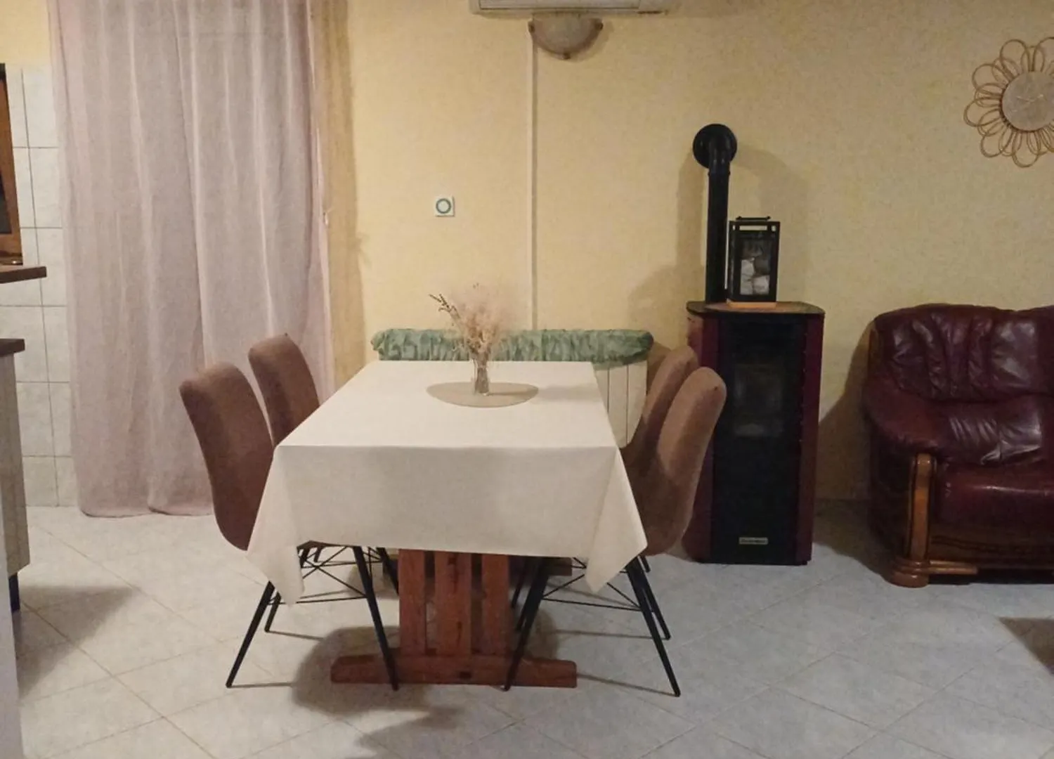 Hotel Petra à Ražanac Maison d'hôtes